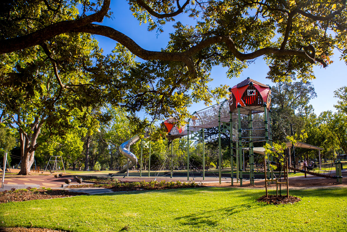 Queens Park Margaret Street Playground